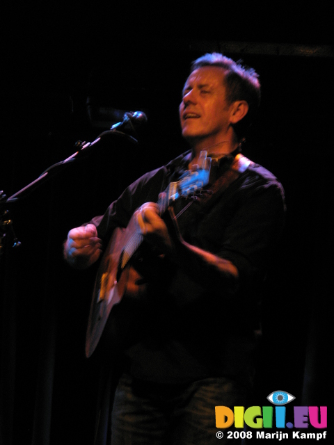 JT00832 Luka Bloom, The Forum, Waterford